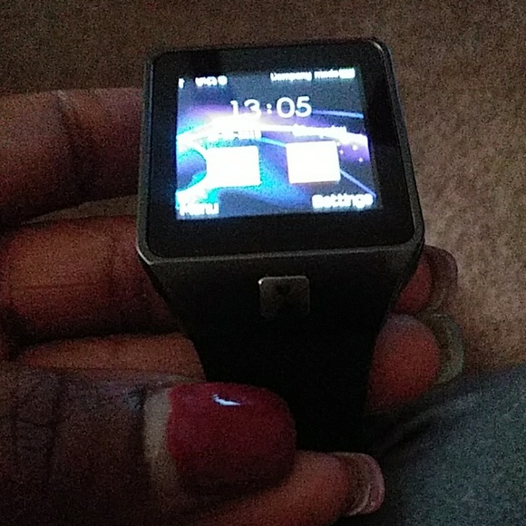 Smartwatch - Picture 2 of 4